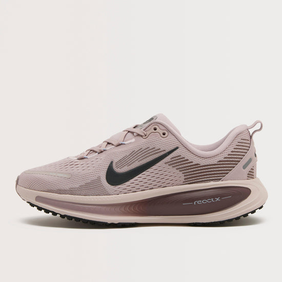 Older Kids’ Vomero 18 Road Running Shoes